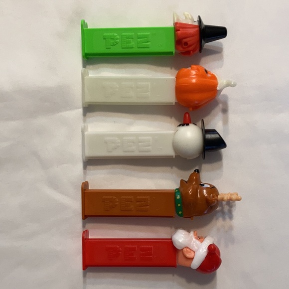 Assorted Vintage Pez Dispensers - Picture 6 of 7